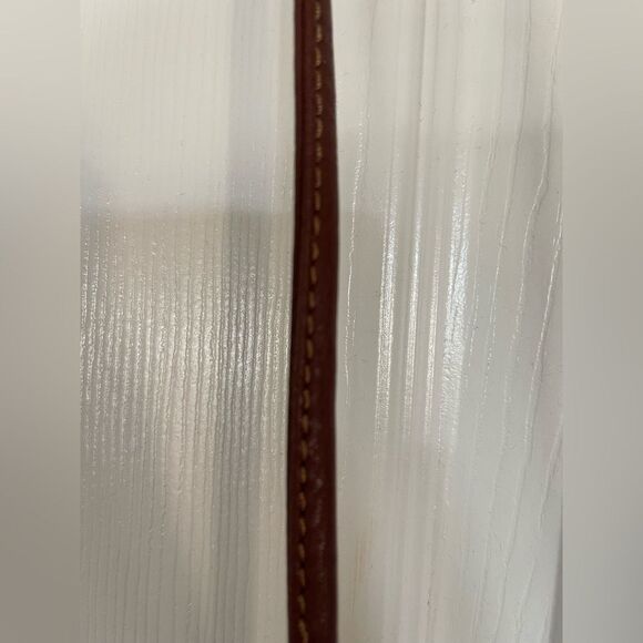 Liz Claiborne small brown purse - Picture 6 of 6